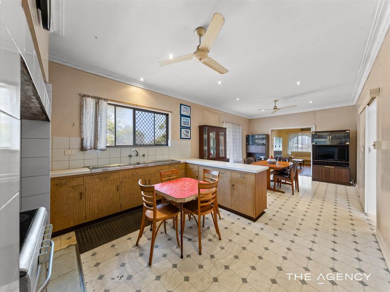 16 Young Place, Hamilton Hill