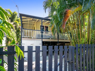 4 Pines Avenue, Cooroibah
