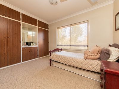 37 Coral Crescent, Dubbo