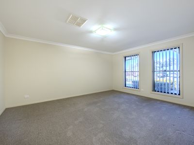6 Waldorf Place, Dubbo