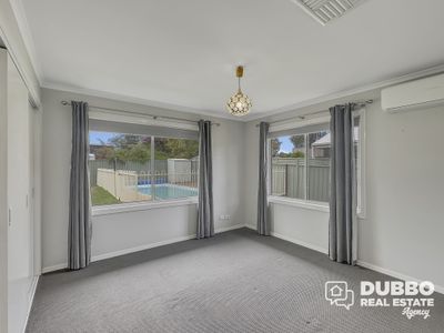 30 Meek Street, Dubbo