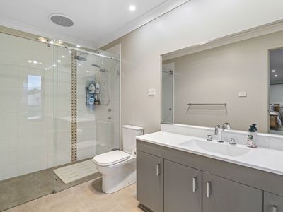 11 Celestial Drive, Morisset Park