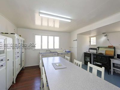 80 Esplanade, Woodgate