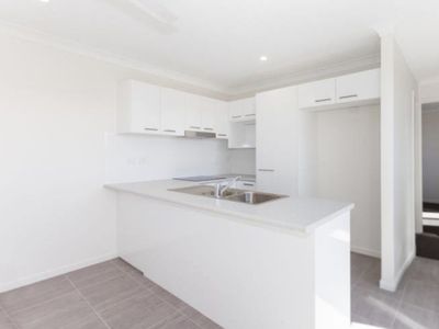 2 / 35 Kevin Mulroney Drive, Flinders View