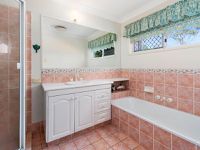 38 Debussy, Mount Ommaney