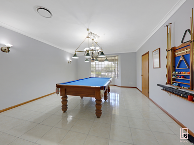 5 Cranbrook Crescent, Killarney Vale