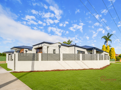 47 GOLF ROAD, Parkwood