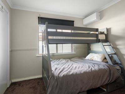 19B Rainsford Loop, Boulder