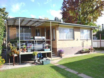 107 Lakeside Avenue , Mount Beauty