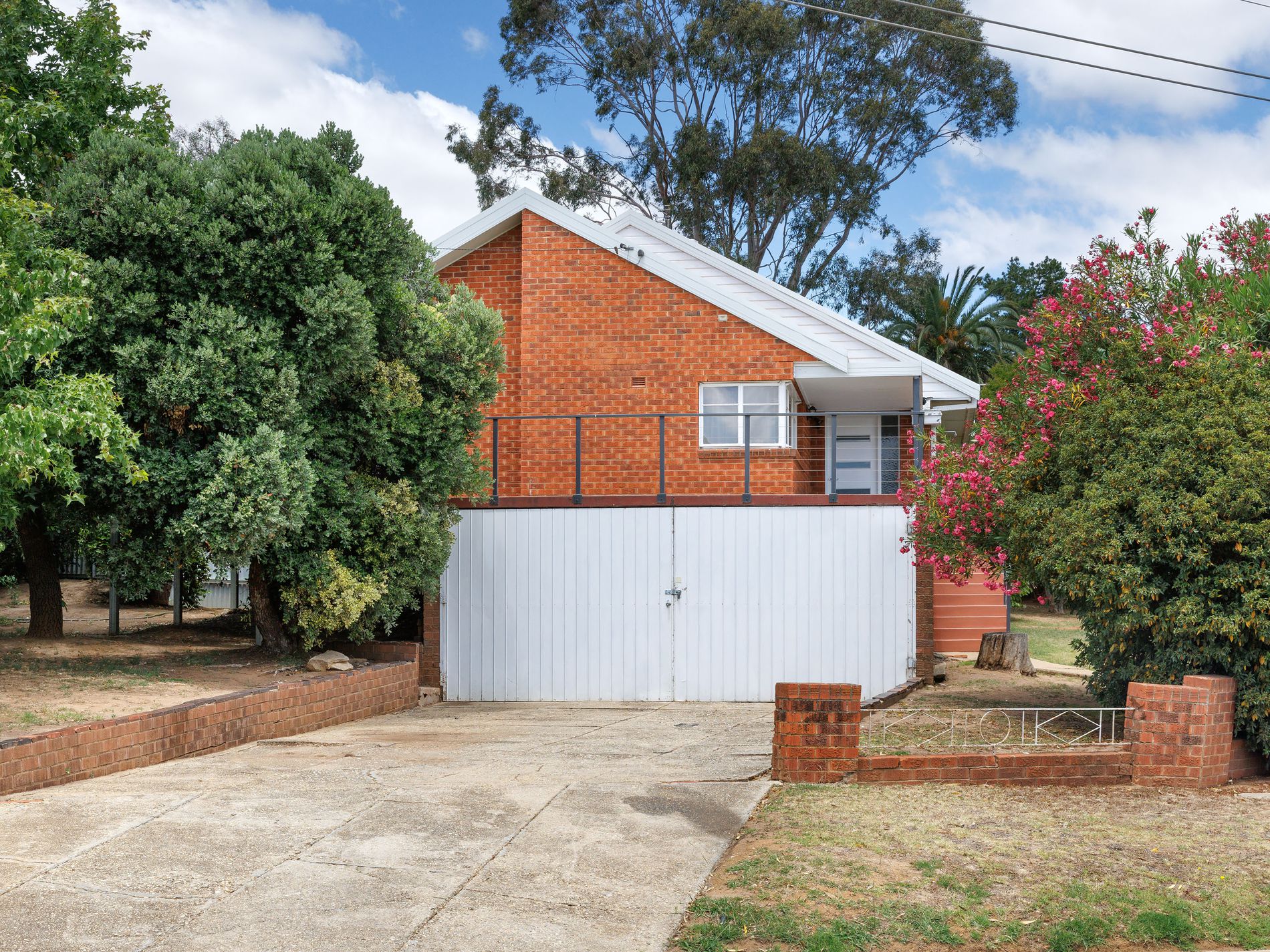 446 ROSE STREET, Lavington