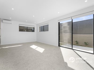 3 / 5 Elouera Crescent, Moorebank