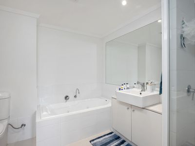 3 / 138 Mounts Bay Road, Perth