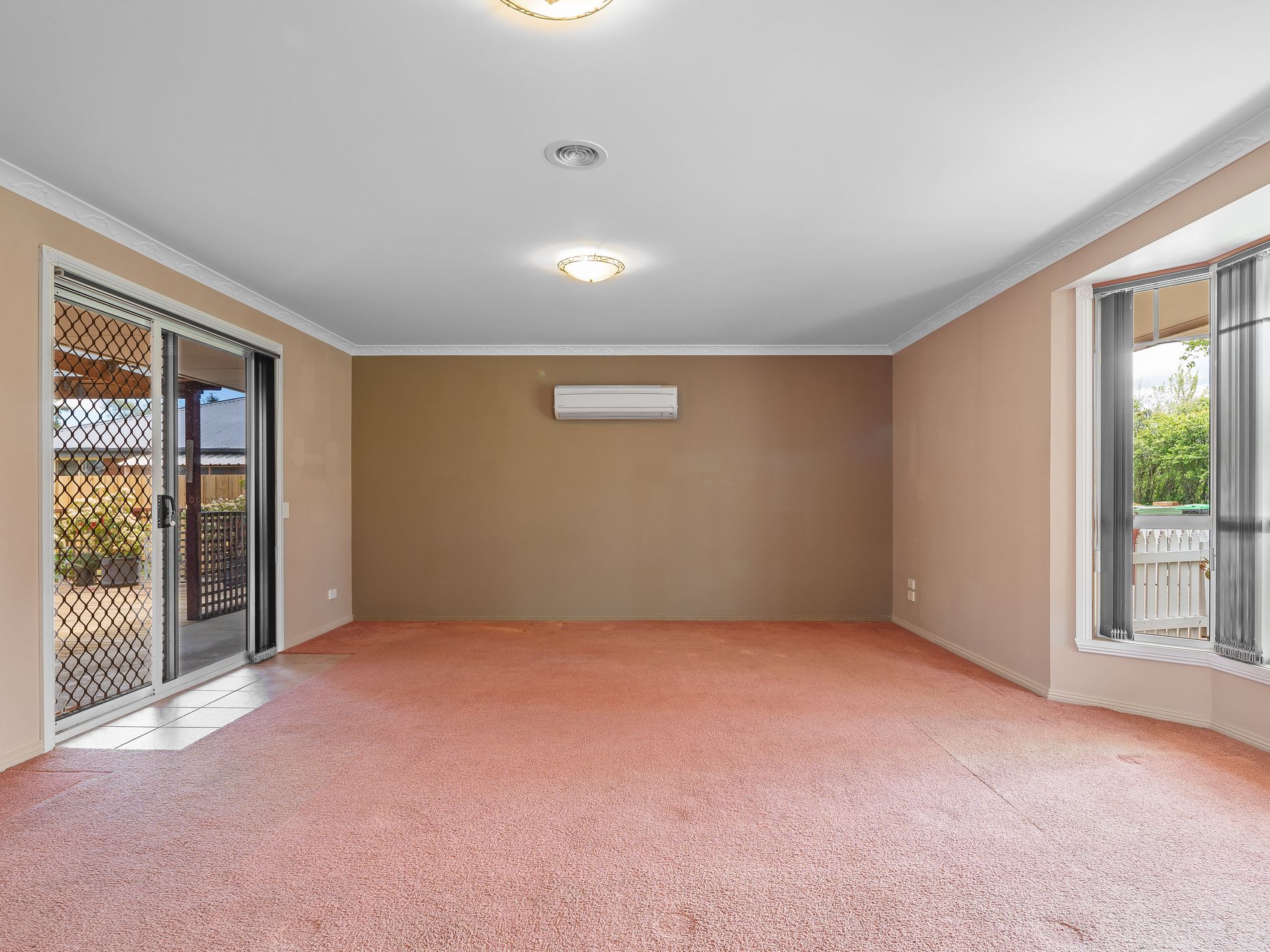 150 Wellington Street, Longford