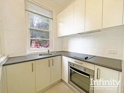 12 / 2 Crick Avenue, Potts Point