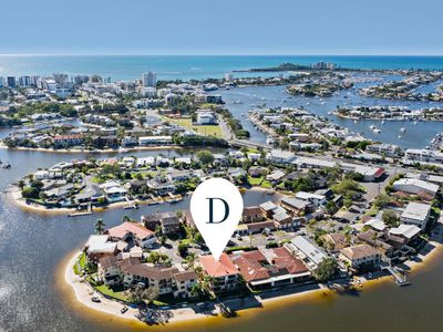 1 / 27 Pangarinda Place, Mooloolaba