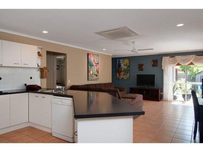 4 Bickle Court, Tewantin