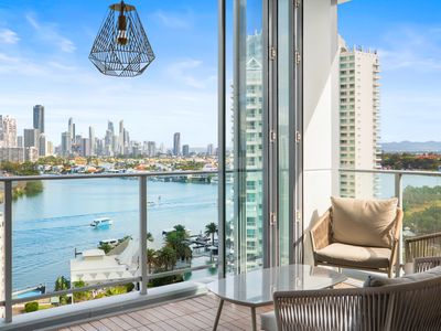 1601 / 4 COMO CRESCENT, Southport