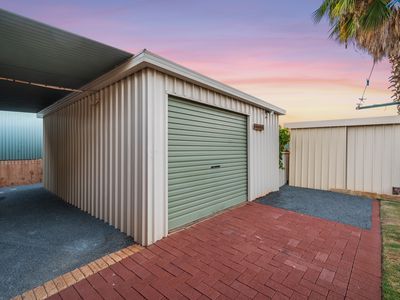 4 Chapman Drive, Somerville