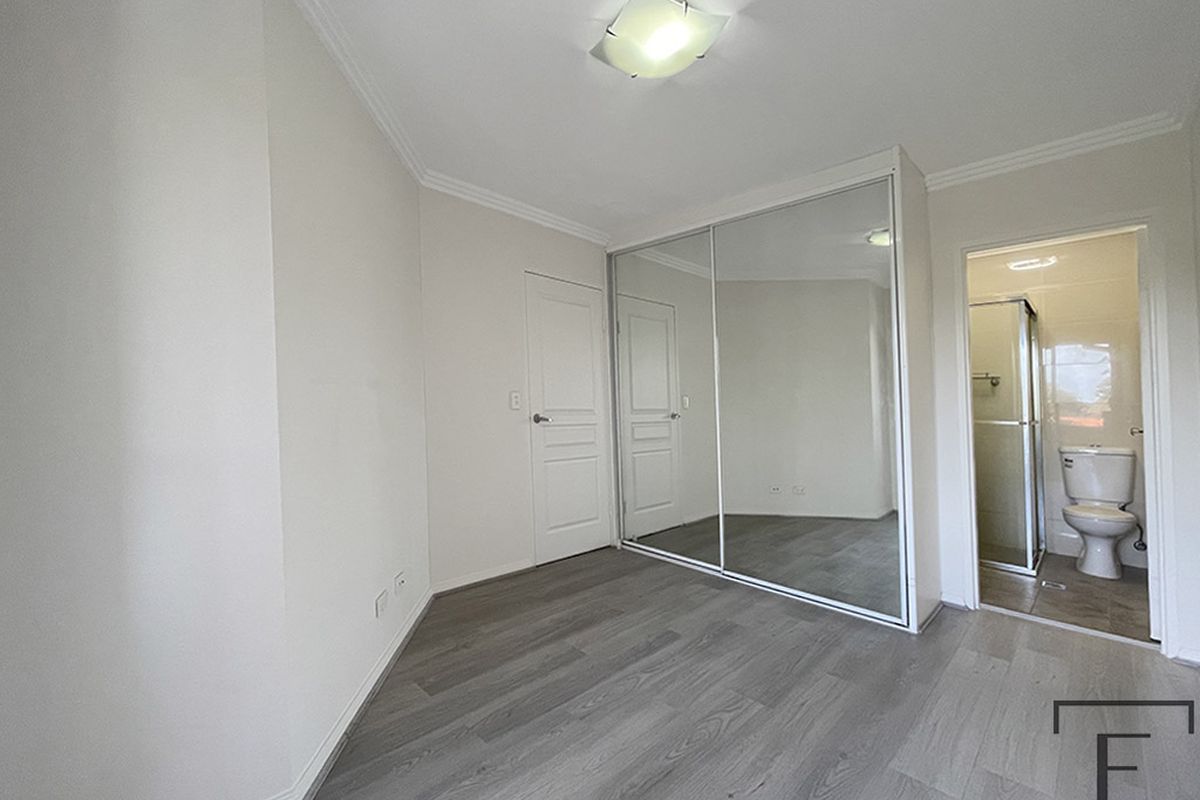 19 / 23 Hornsey Road, Homebush West