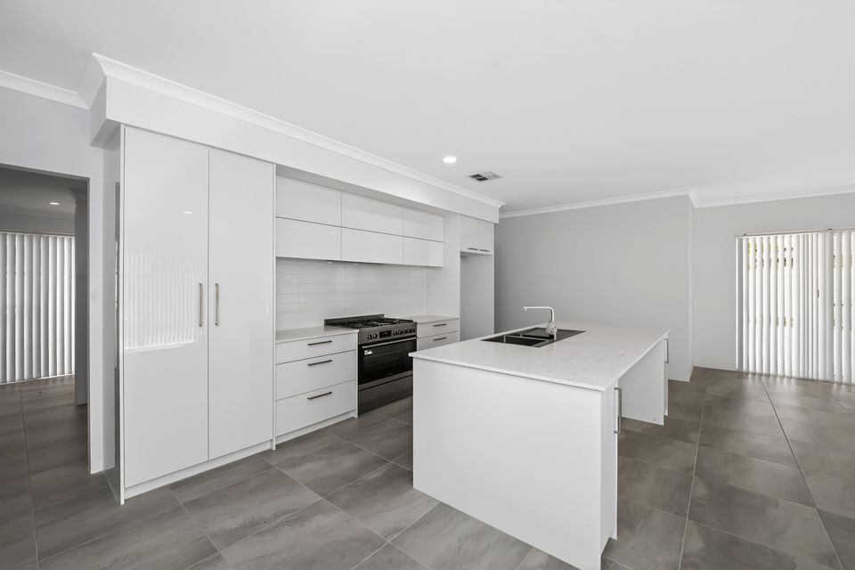 7 ELATION GROVE, Baldivis