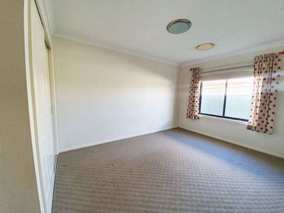 10 Holmwood Drive, Dubbo