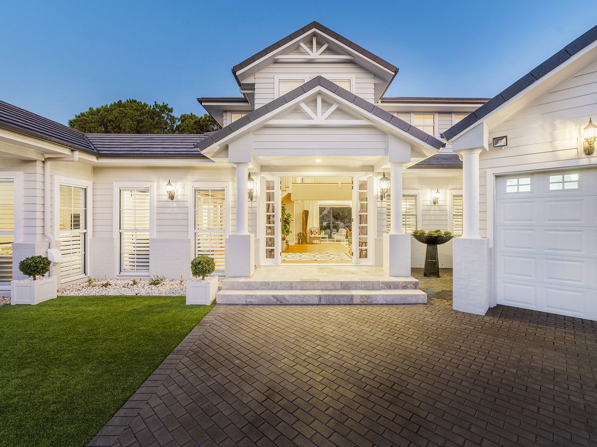 Sanctuary Cove Phillis Real Estate Queensland