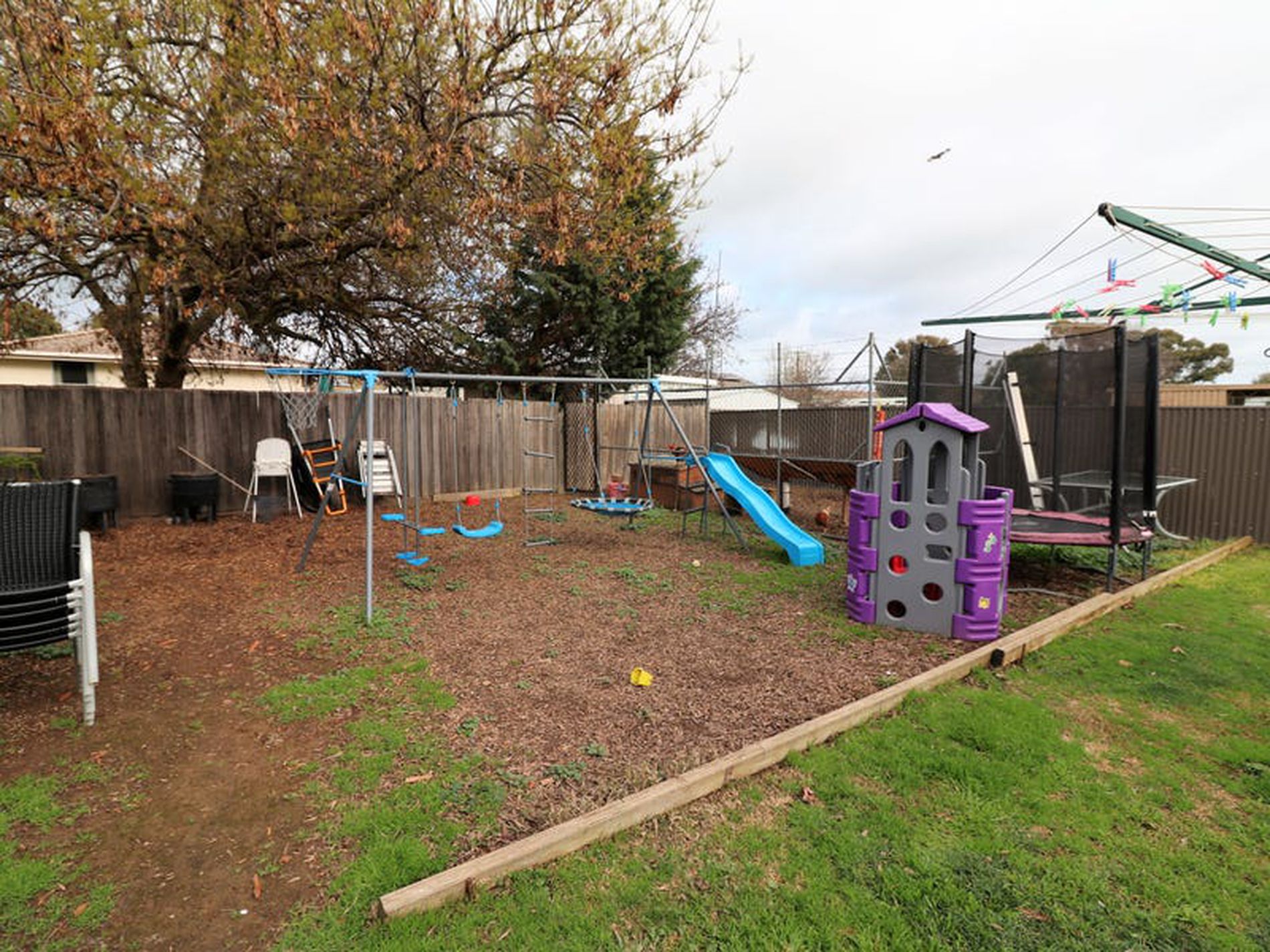 49 Sinclair Cres, Seymour