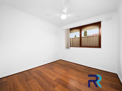 12 Campaspe Crescent, Brookfield