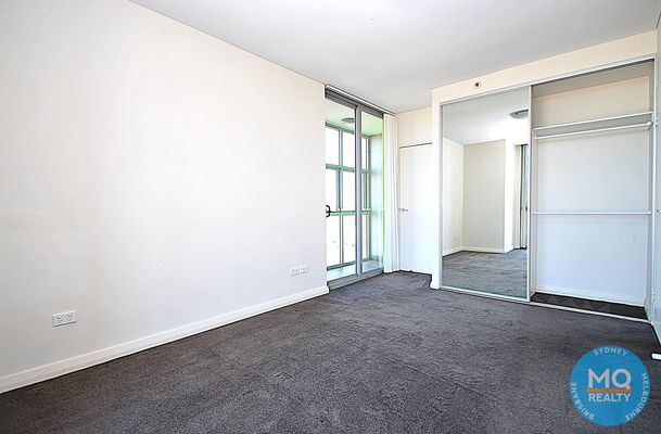 1204 / 6 East Street, Granville