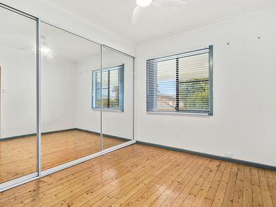 1 / 52 Fisher Street, Oak Flats