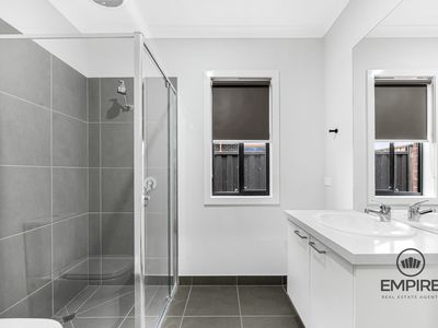 26 Carnelian Circuit , Clyde North