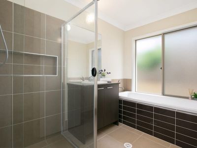 42 Platypus Circuit, Rochedale