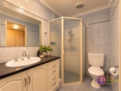 25 Chivalry Way, Thornlie