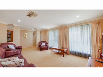 9R Numbardie Drive, Dubbo