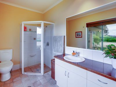4974 River Road, Talmalmo
