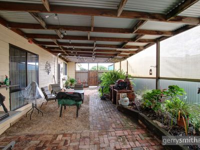 72 Williams Road, Horsham