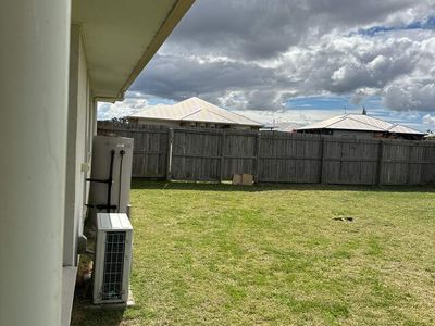 1 / 5 Corack Avenue, Cambooya