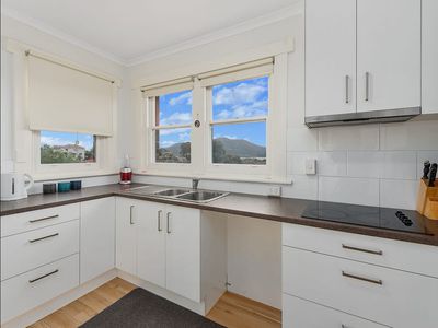 54 Katoomba Crescent, Rosetta