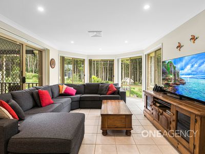 41 Tartarian Crescent, Bomaderry