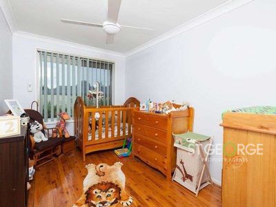 8 Patonga Close, Woodbine