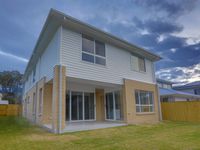 37 Prahan Crescent, Parkinson