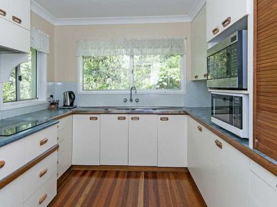 1336 Brisbane Valley Highway, Fernvale