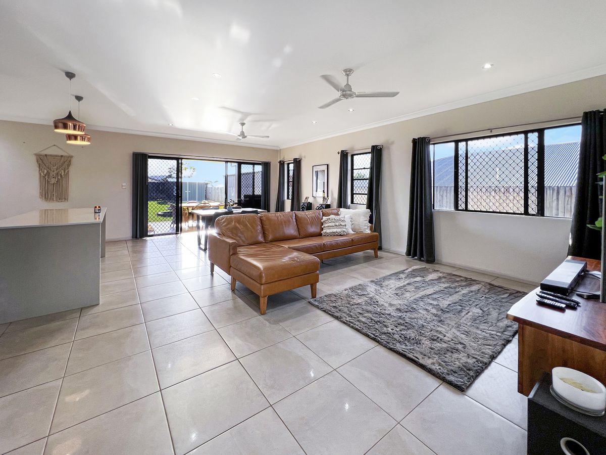 18 Gargan Lane, Atherton