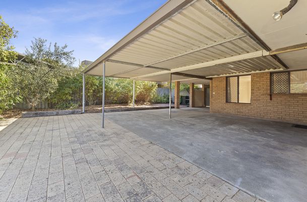 72 Cambridge Crescent, Cooloongup