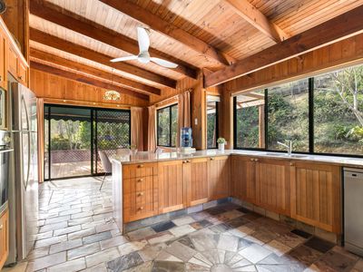 1194 Tamborine-Oxenford Road, Wongawallan
