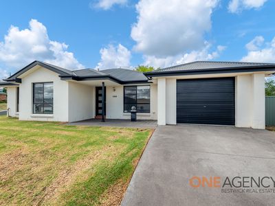 19 Emerald Drive, Kelso