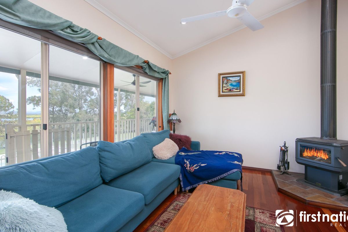 25 Waterview Crescent, Woombah