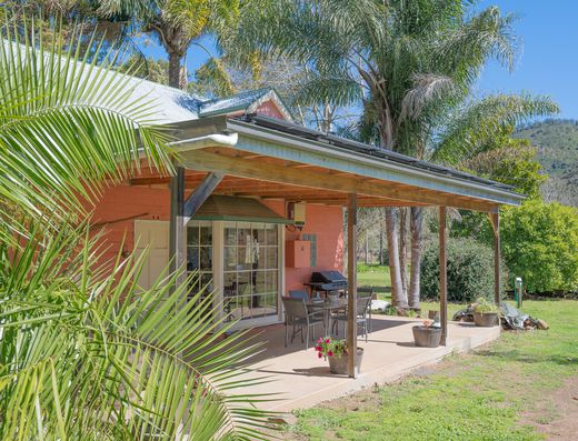 Creekfront Lifestyle with Historic Charm