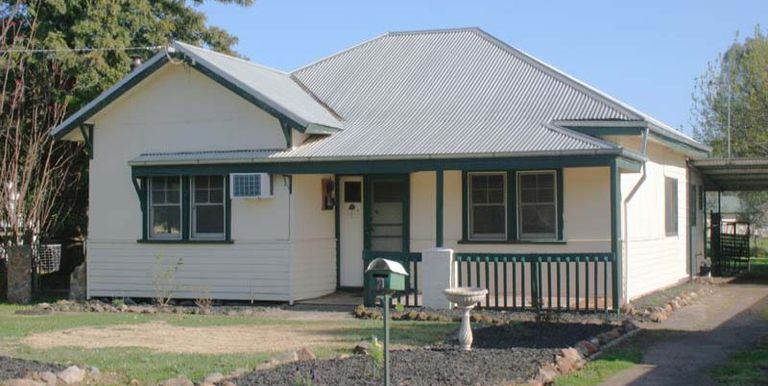 218 High Street, Violet Town