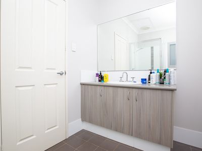 8 Threadfin Loop, South Hedland